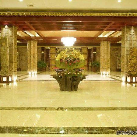 Golden Zone Hotel Jinghong Intérieur photo