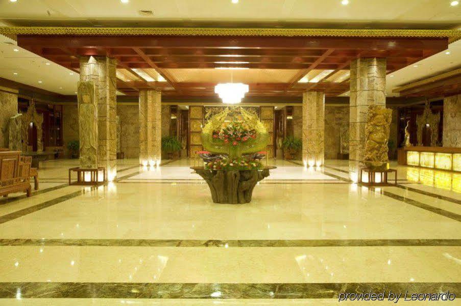 Golden Zone Hotel Jinghong Intérieur photo